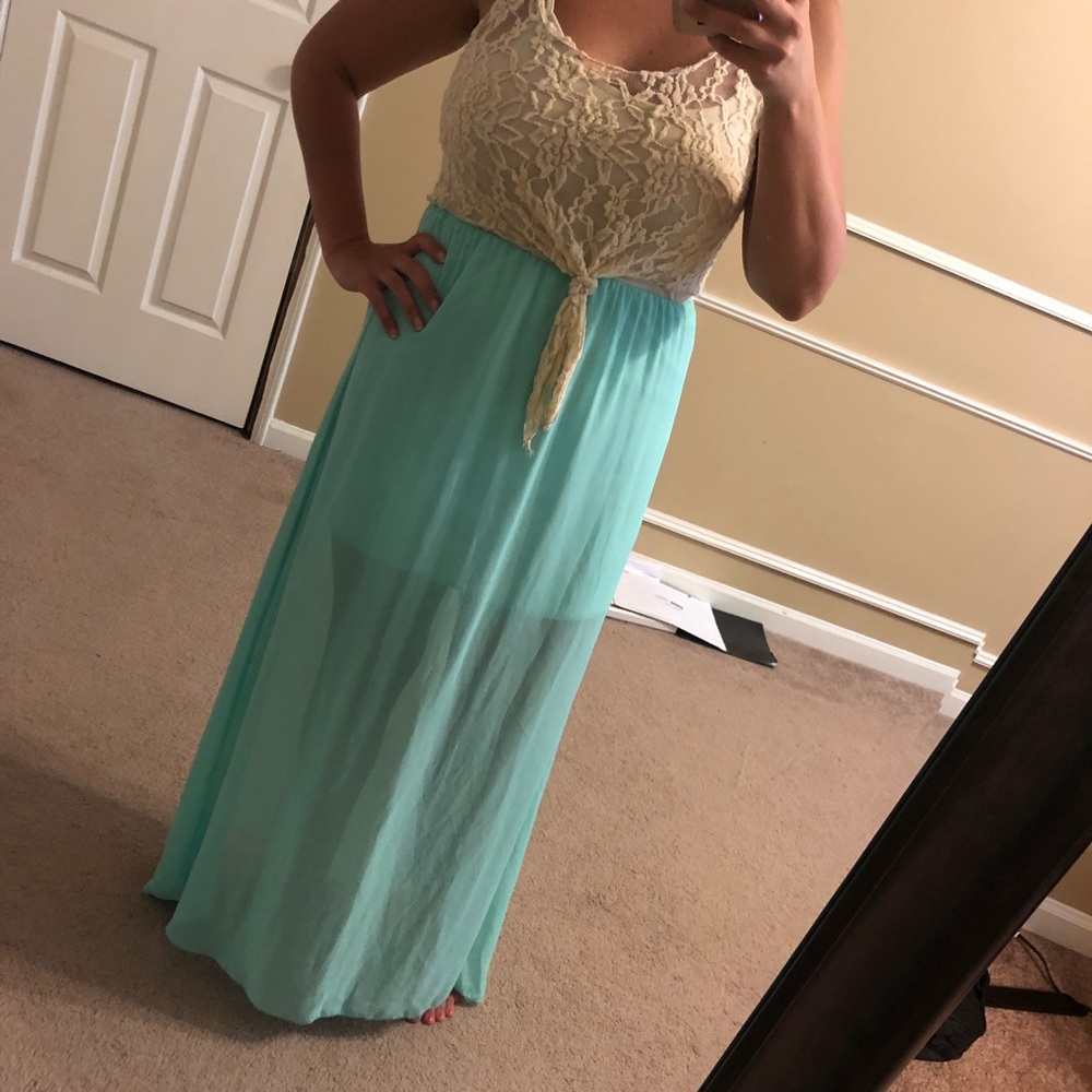 Maxi dress
